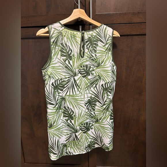 Mario Serrani palm leaf tank top in white/green. Size S. - Picture 6 of 7